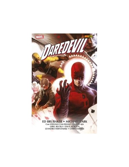 Marvel Omnibus Daredevil de Ed Brubaker y Michael Lark 02